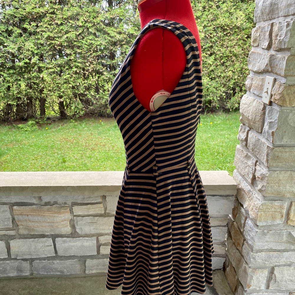 Little striped dress bought from Simons. - Picture 2 of 7